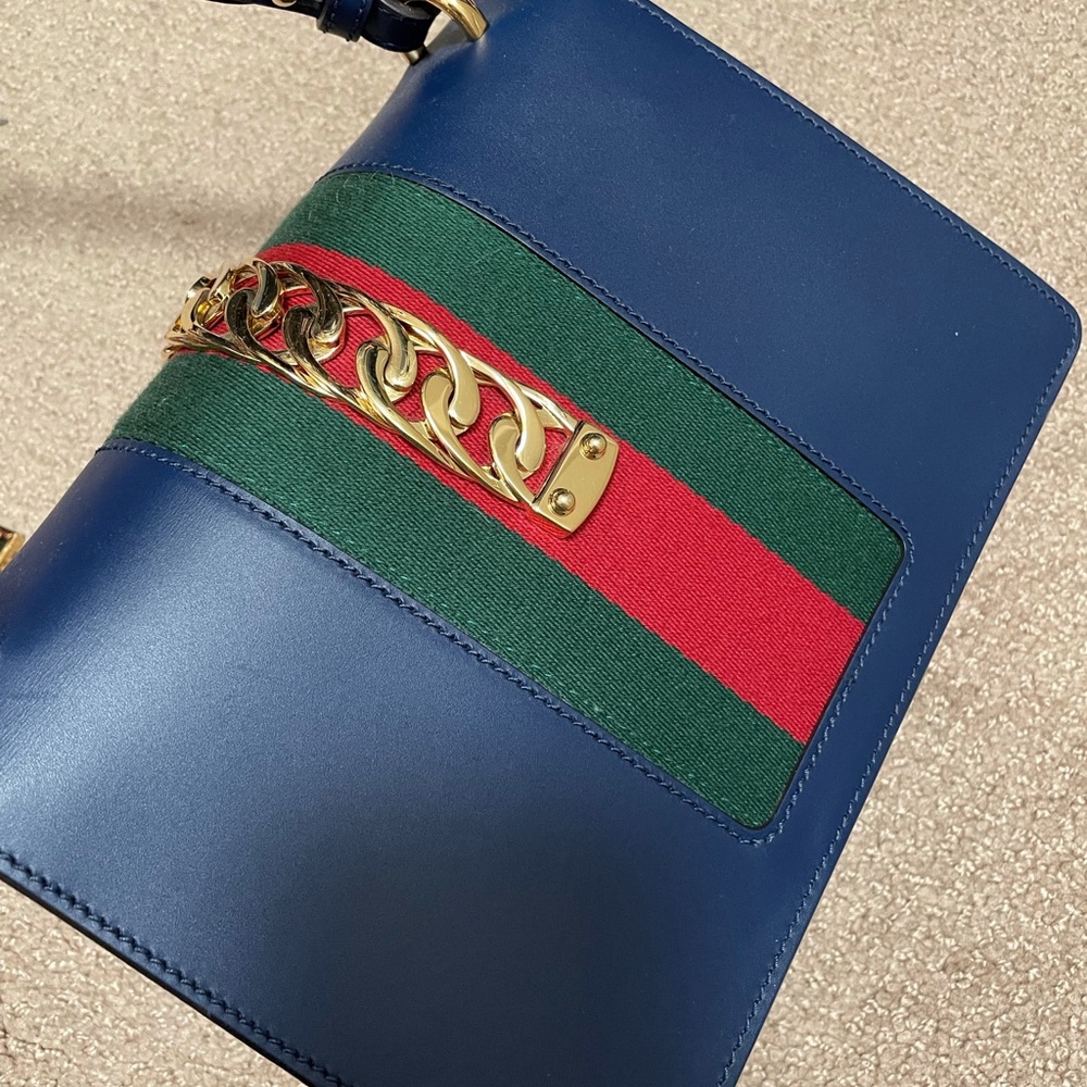 Gucci Sylvie small shoulder bag blue - Picture 4 of 10